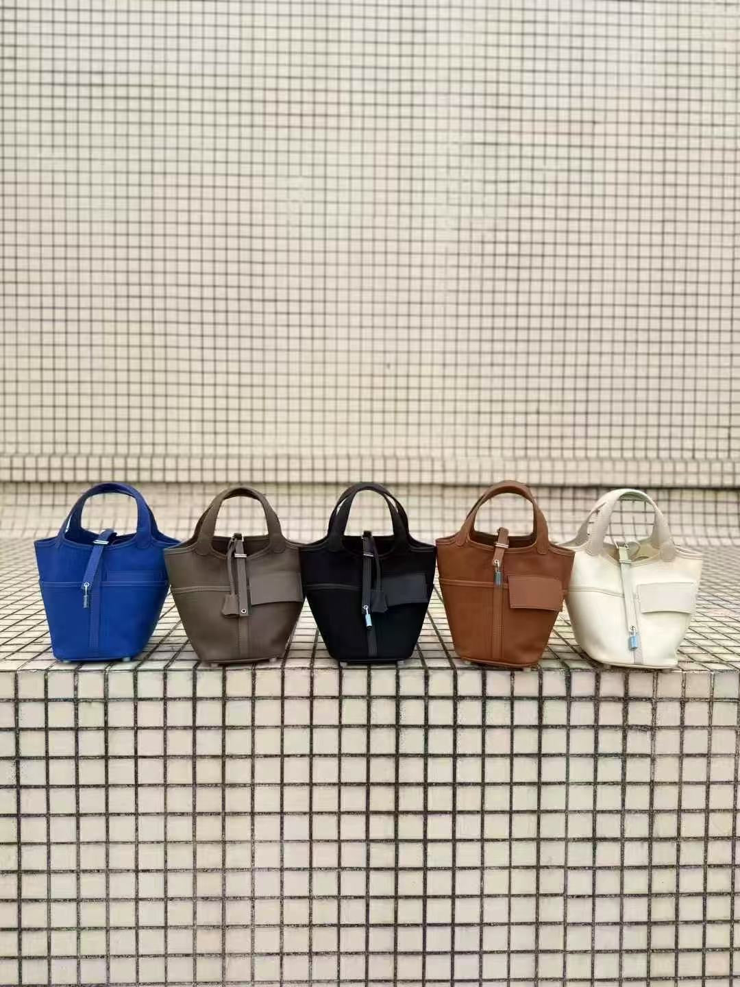 H collection- Pocket 菜藍 18 Swift皮拼帆布