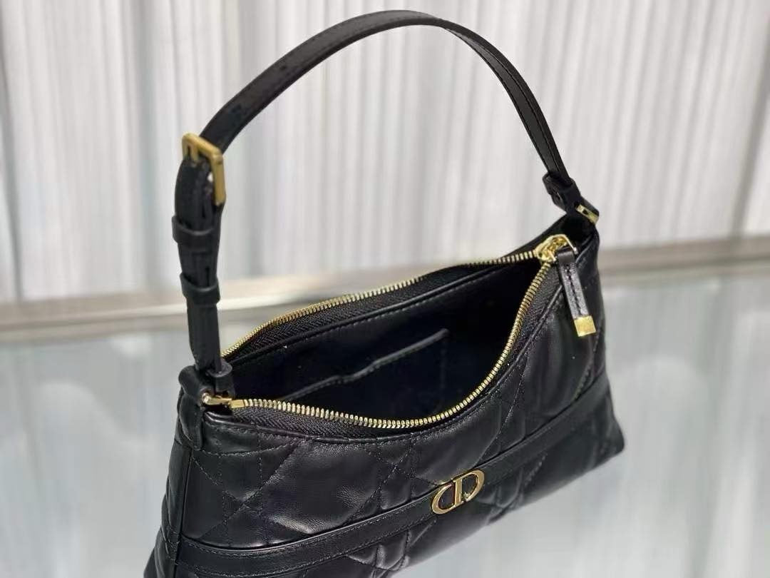 D collection- Lame skin shoulder bag