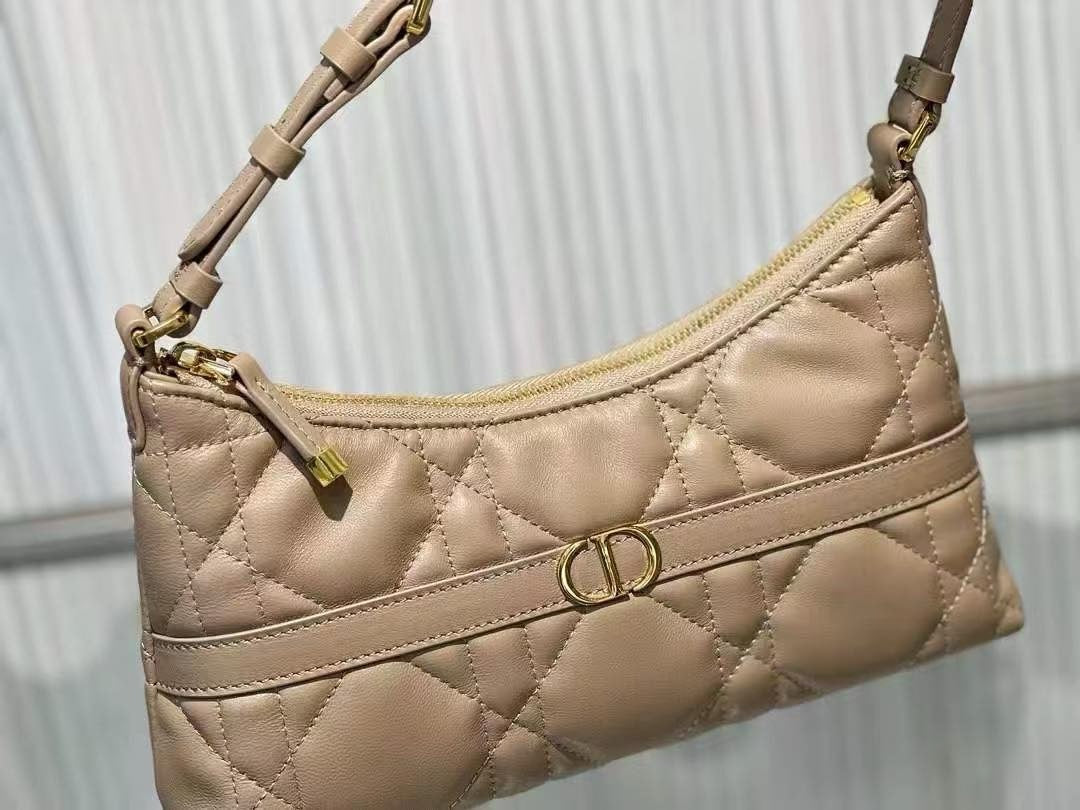D collection- Lame skin shoulder bag