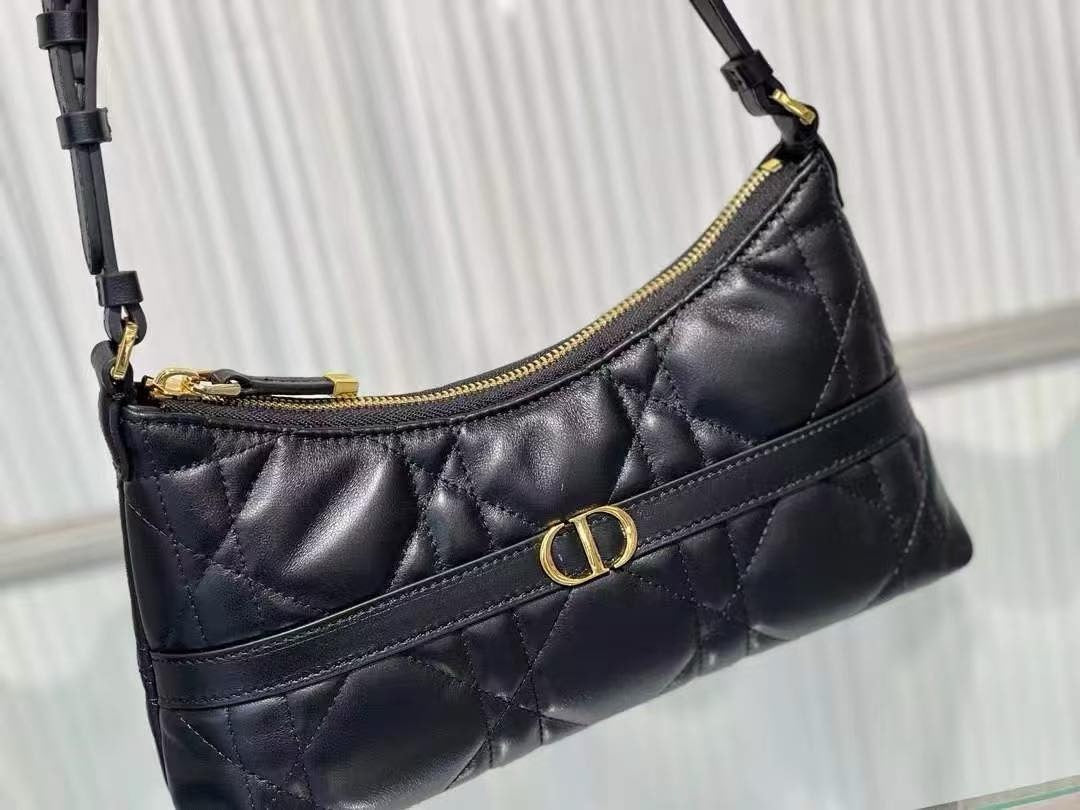 D collection- Lame skin shoulder bag
