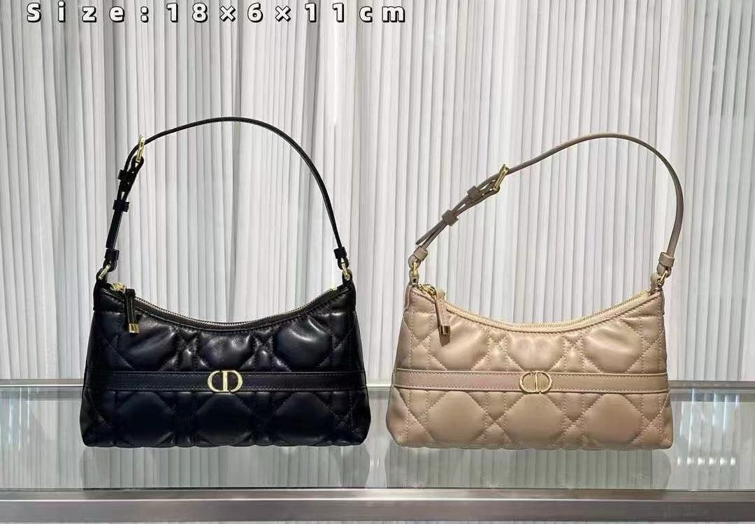 D collection- Lame skin shoulder bag