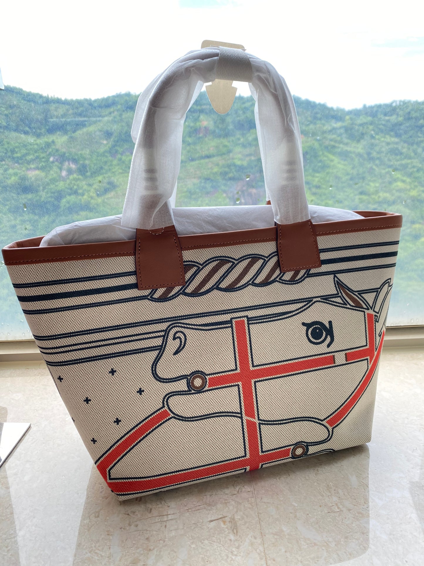 H Collection- Canvas Tote (預訂款)