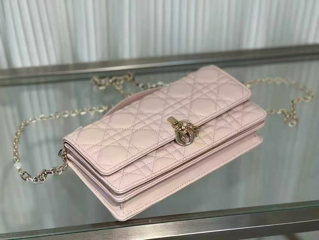 D collection- Top handle bag
