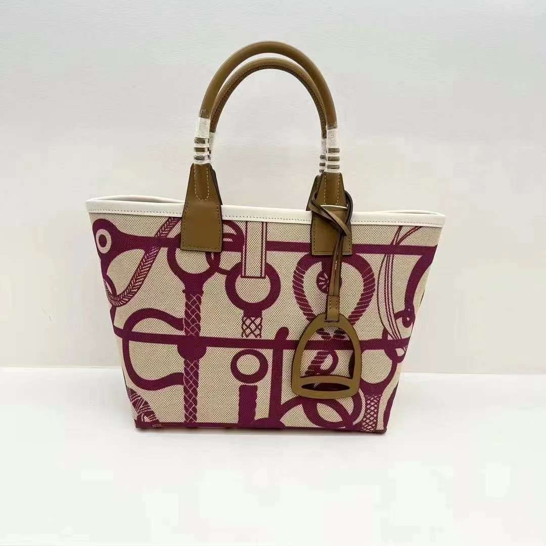 H Collection- Canvas Tote (預訂款)