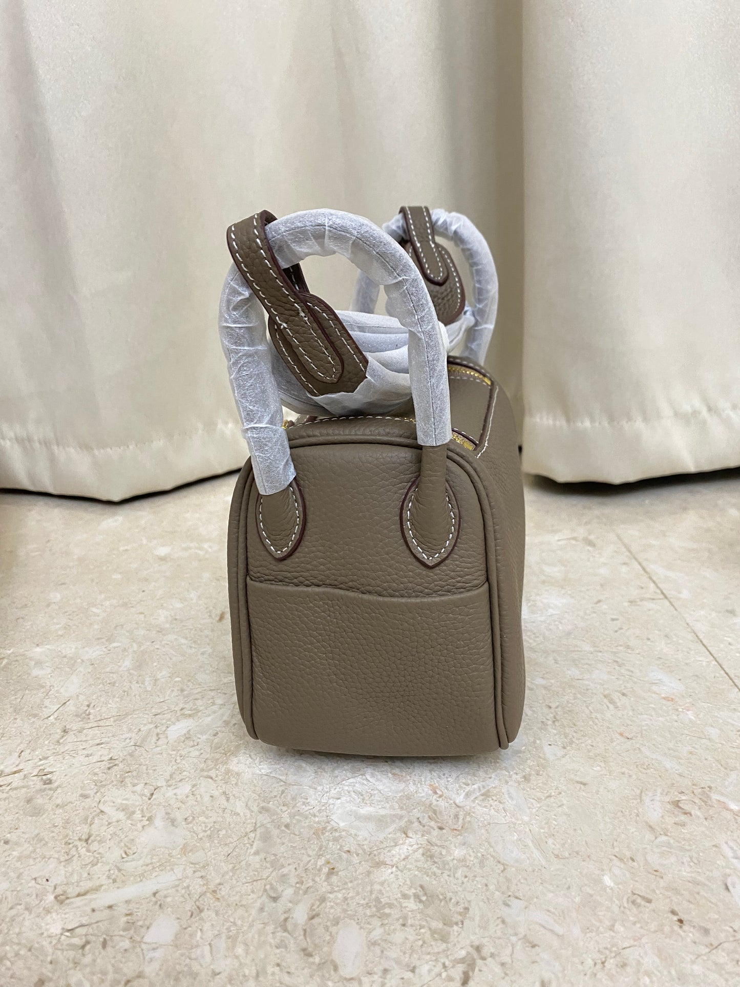 Super Sales- Lindy 19