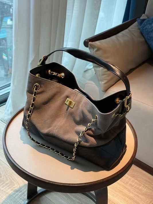 CC style- Hobo Tote