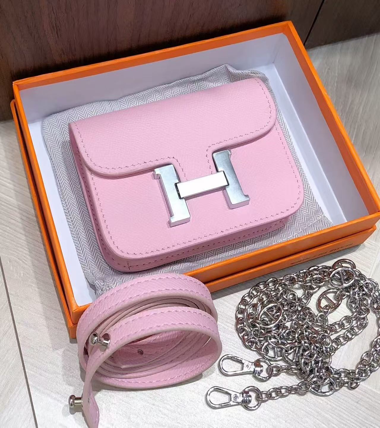 H collection - Mini H lock WOC, leather