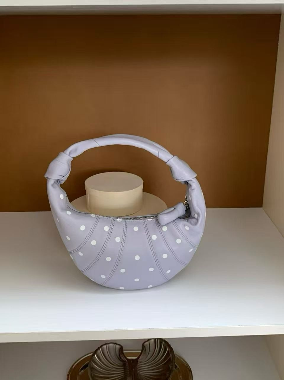 🥐 Polka dot croissant