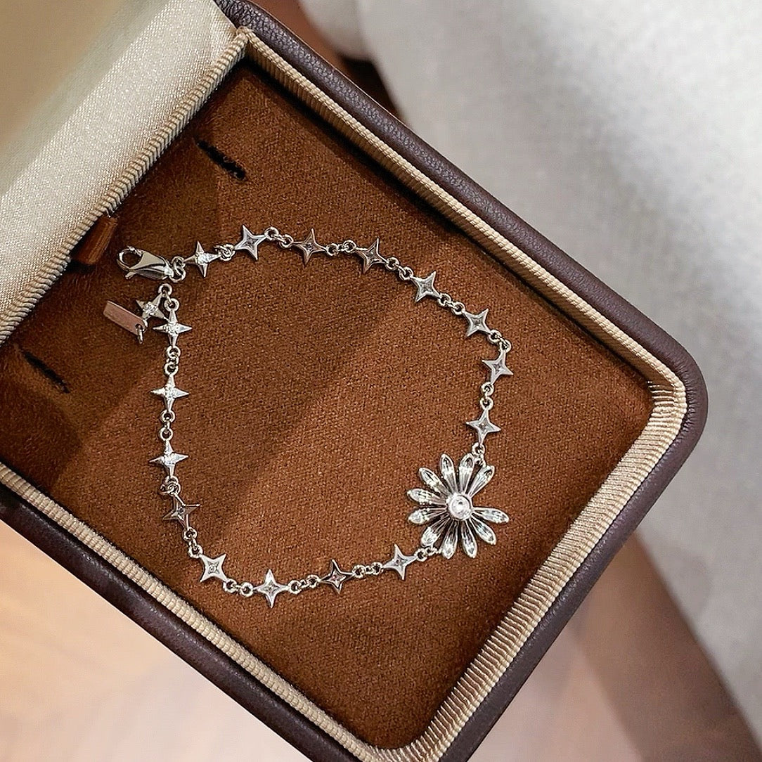 925 Sliver bracelet 菊花鑽石手鍊