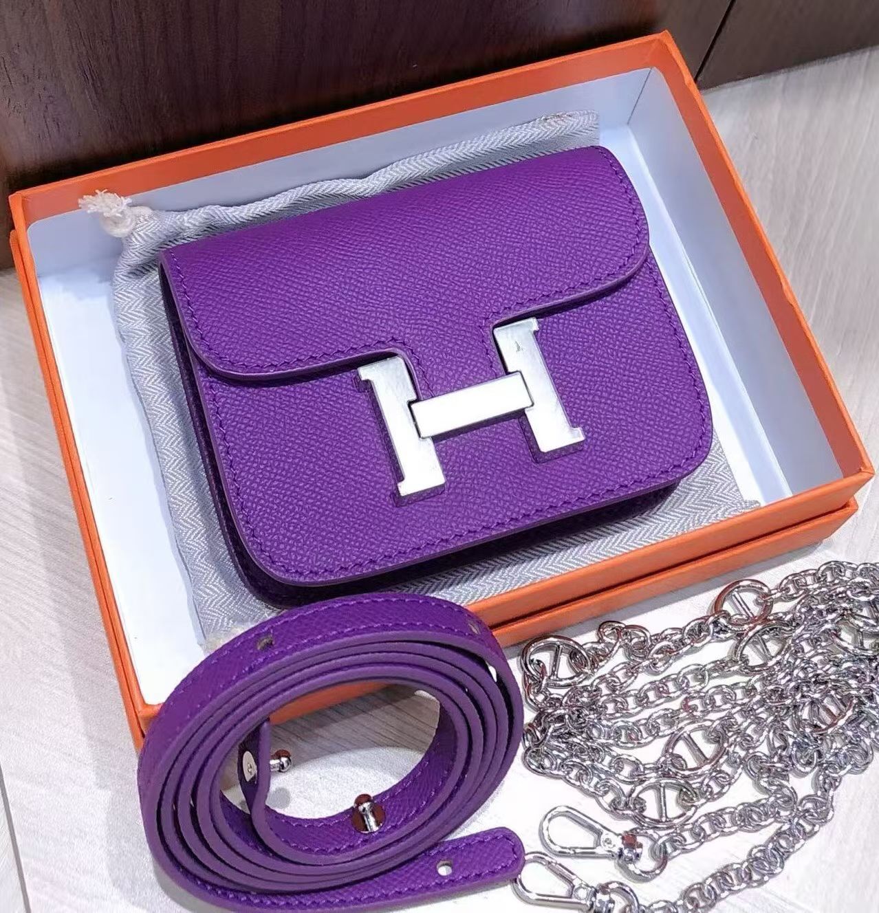 H collection - Mini H lock WOC, leather