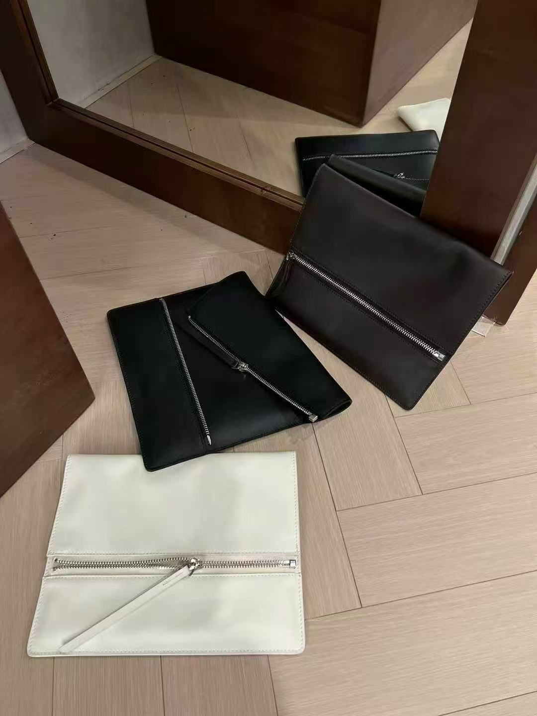 Leather table / notebook case