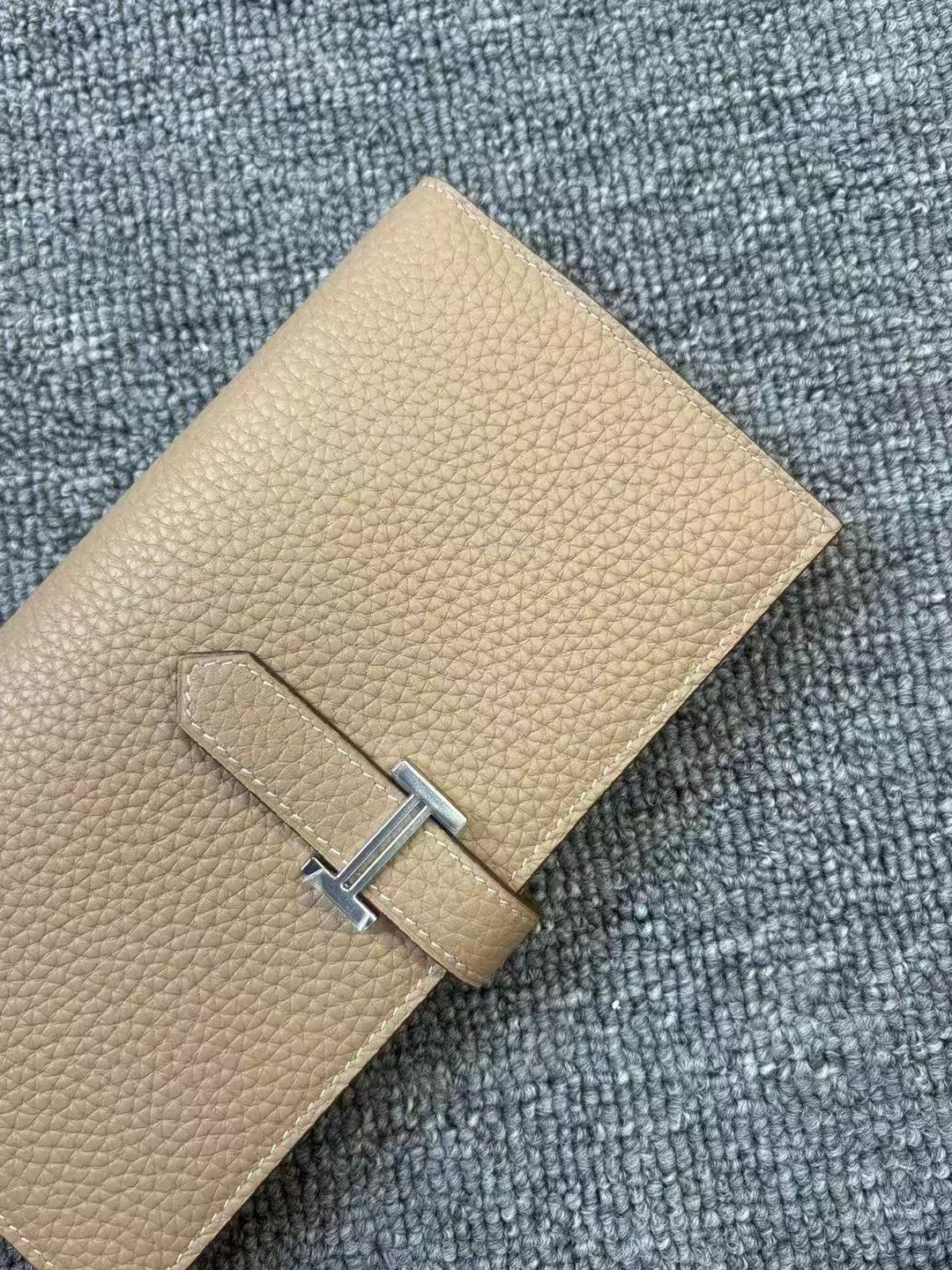 H collection- Long wallet