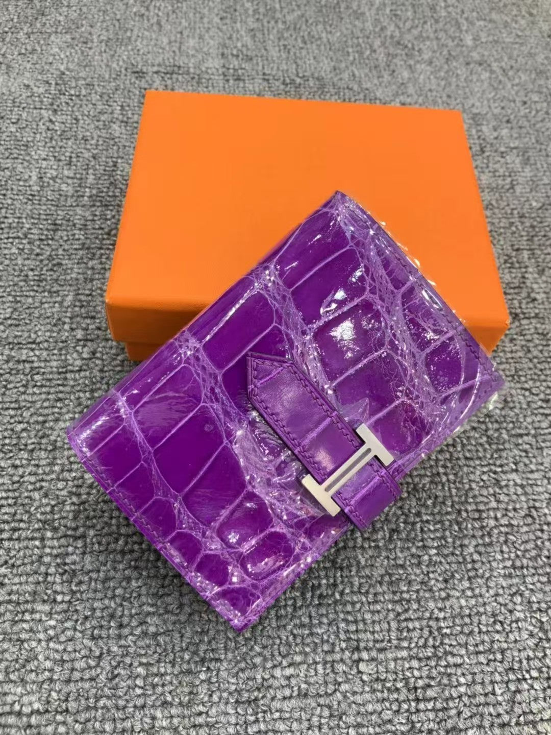 H collection- Handmade card holder