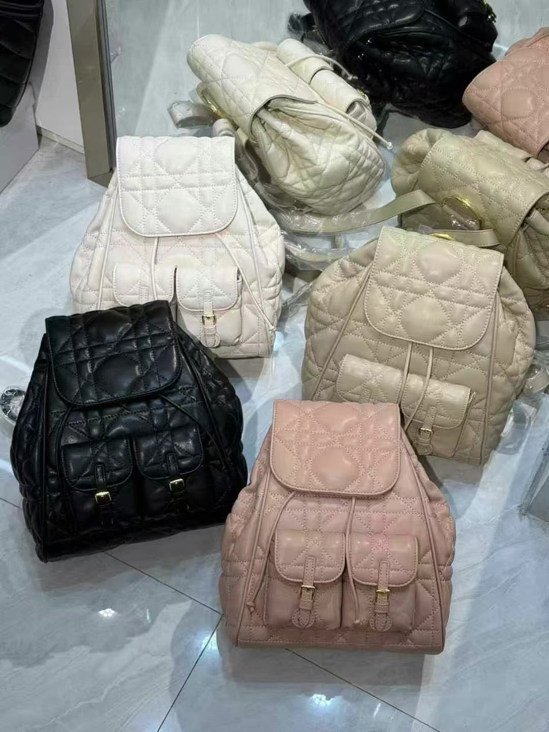 D collection- Lamb 🐑 skin backpack