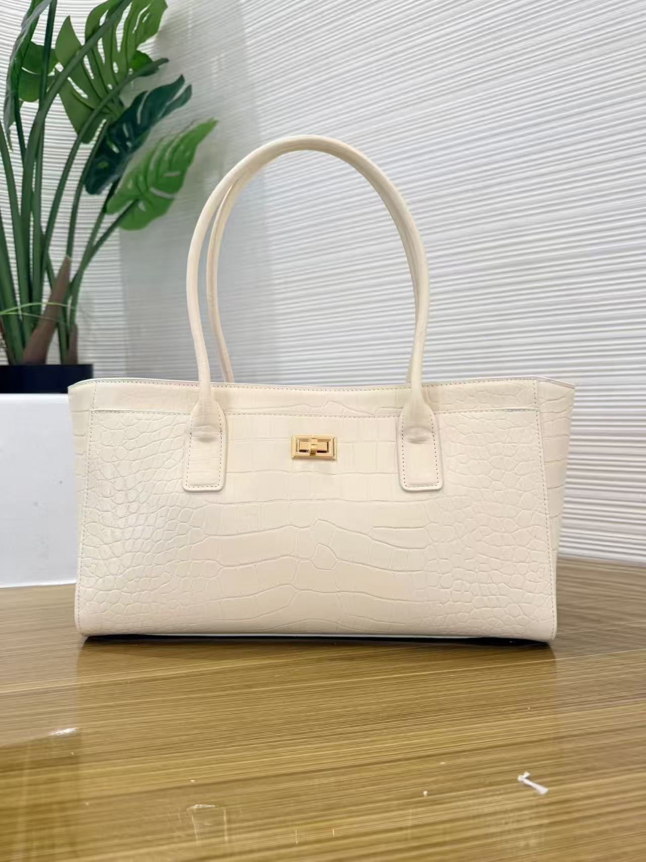 CC Style - Crocodile 🐊 tote