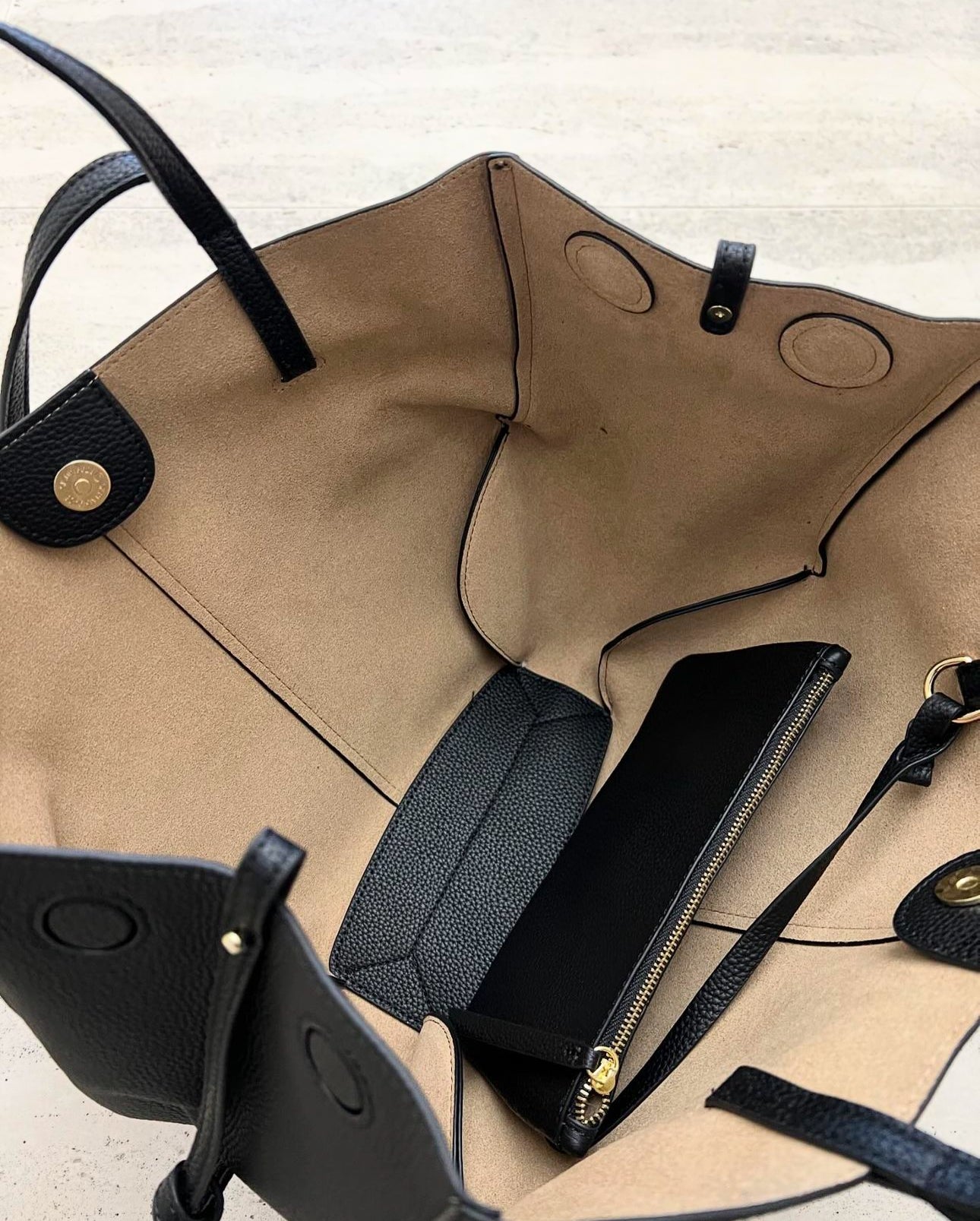 Leather tote