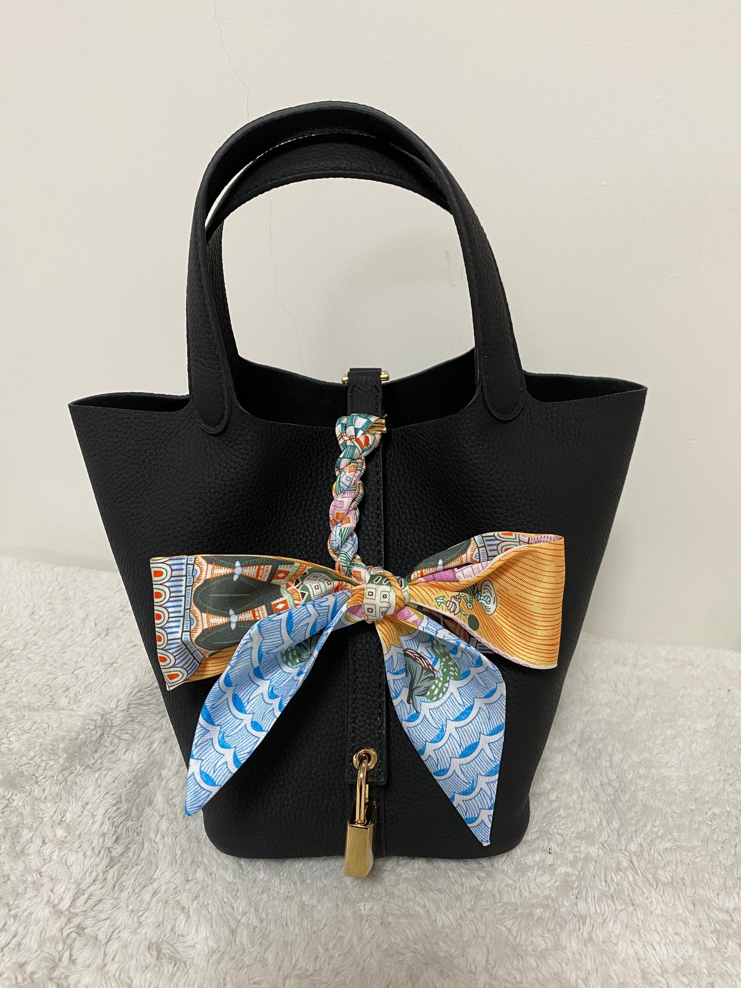 H collection- Korea leather bucket (pic style)