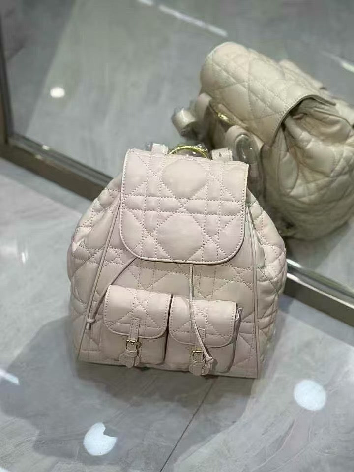 D collection- Lamb 🐑 skin backpack