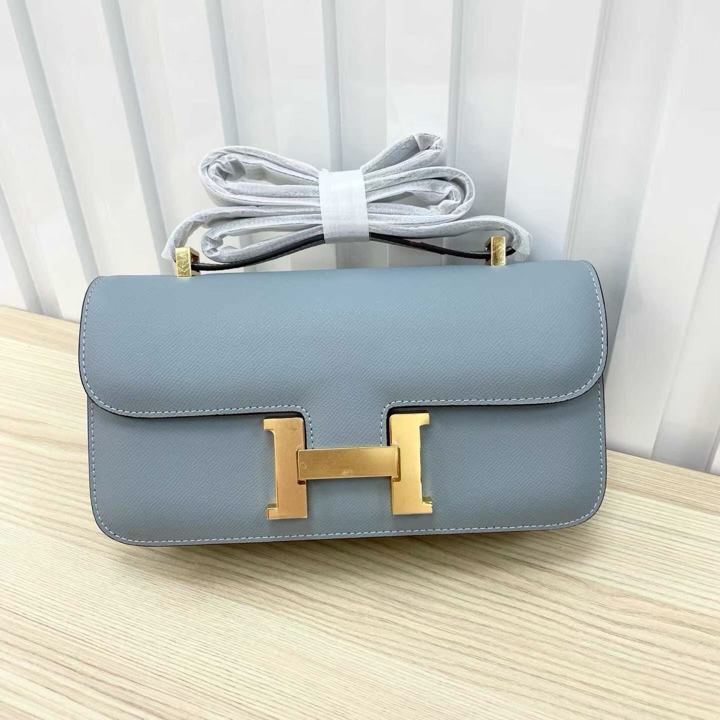 H collection- Con elan style