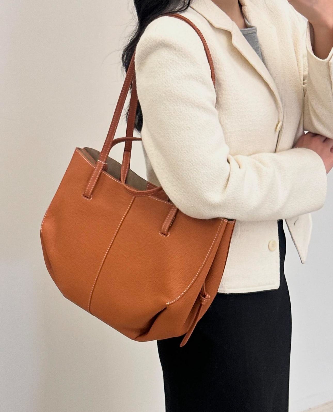 Leather tote