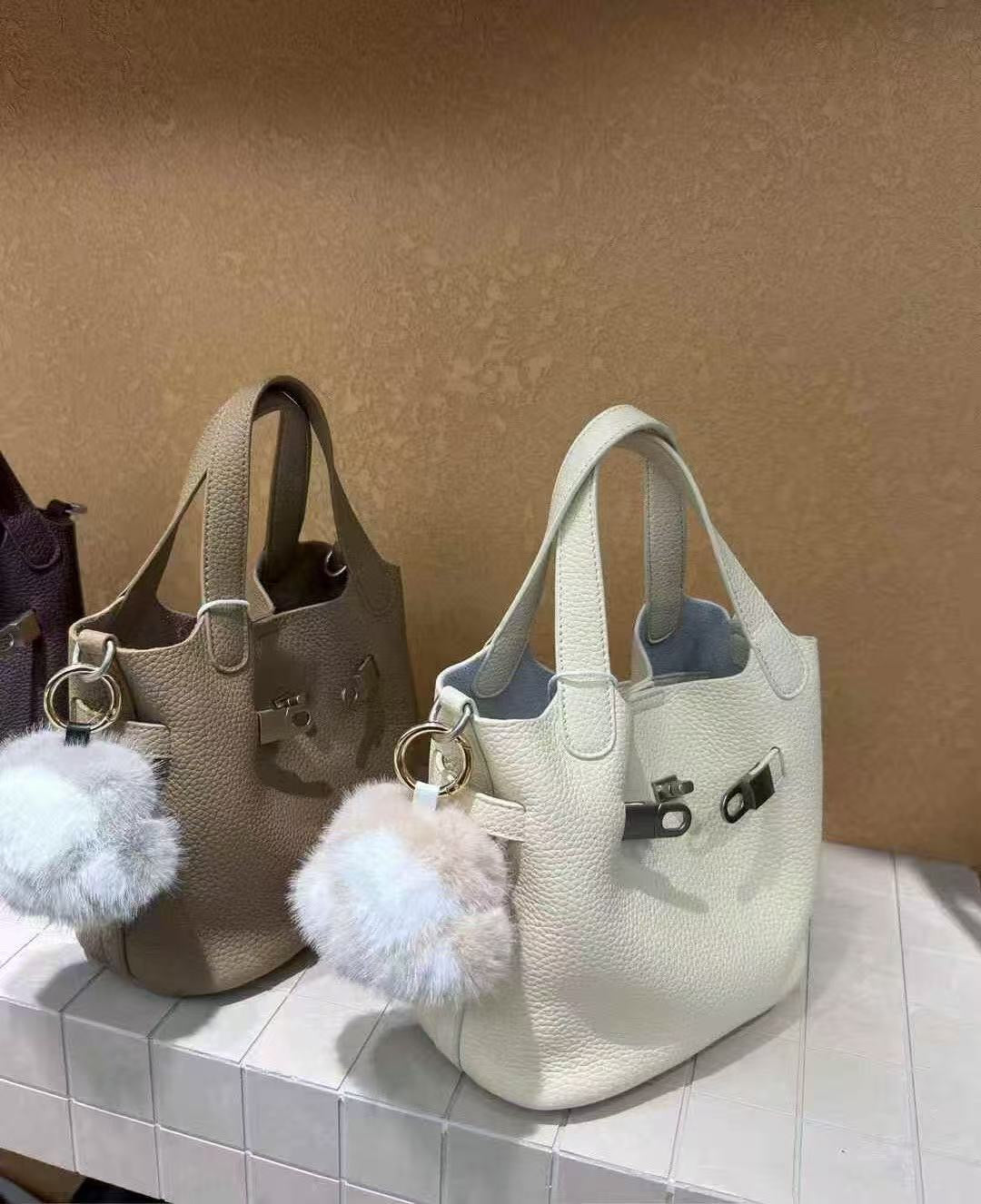 Designer bag- Leather bucket