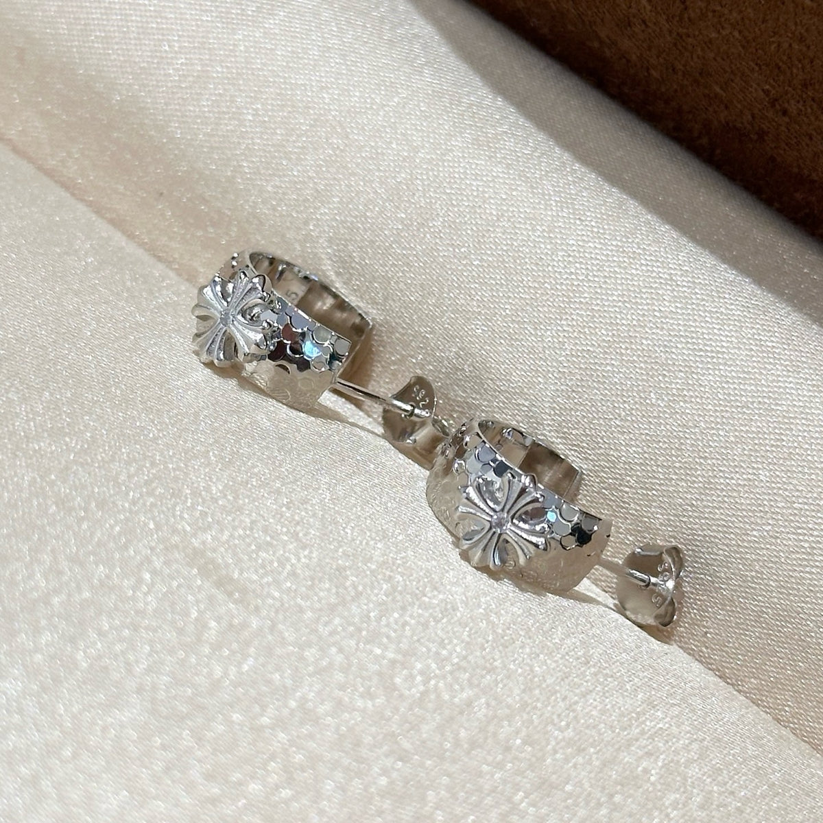 925 Sliver Earrings 碎碎冰十字耳釘