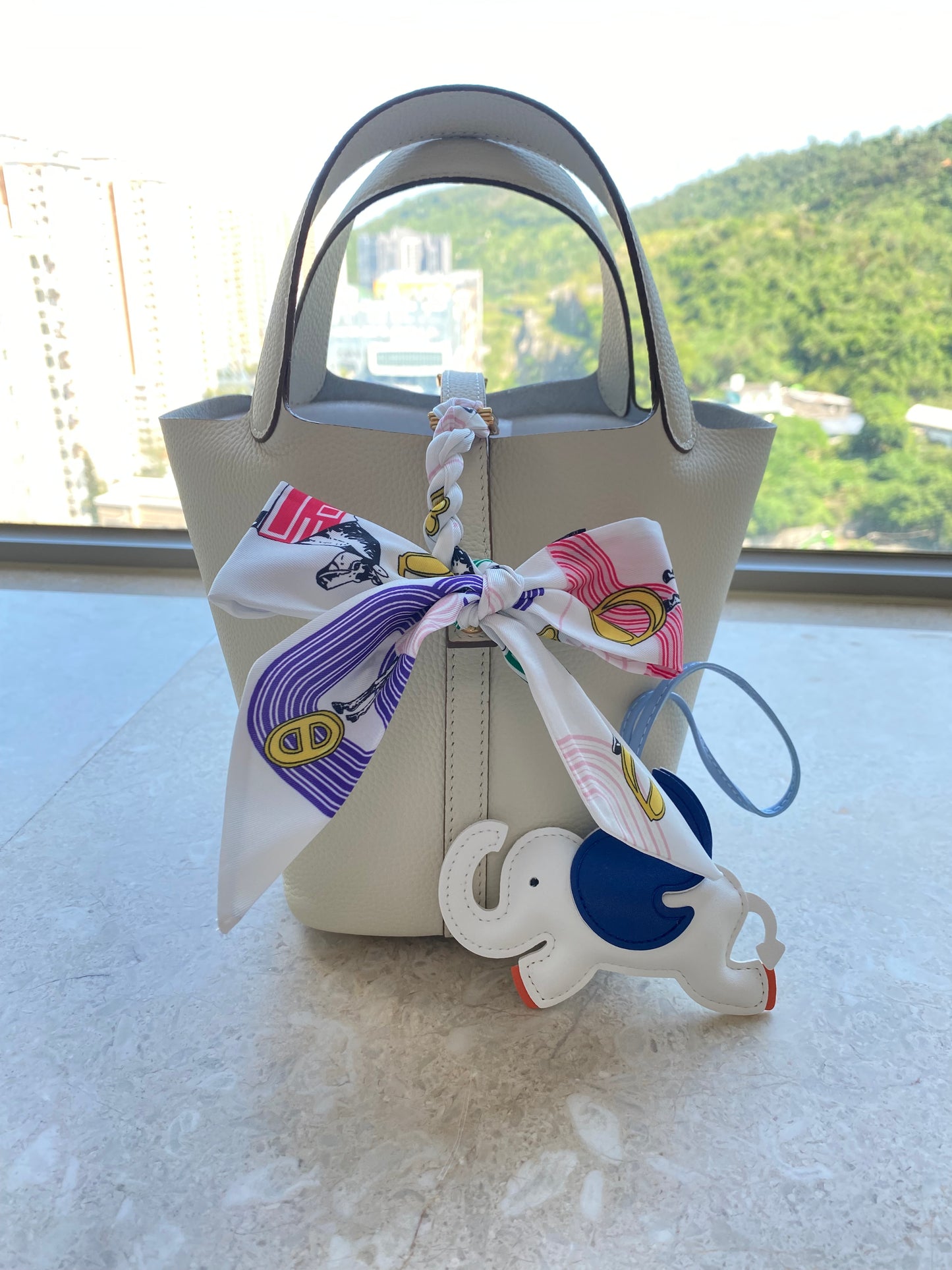 H collection- Korea leather bucket (pic style)