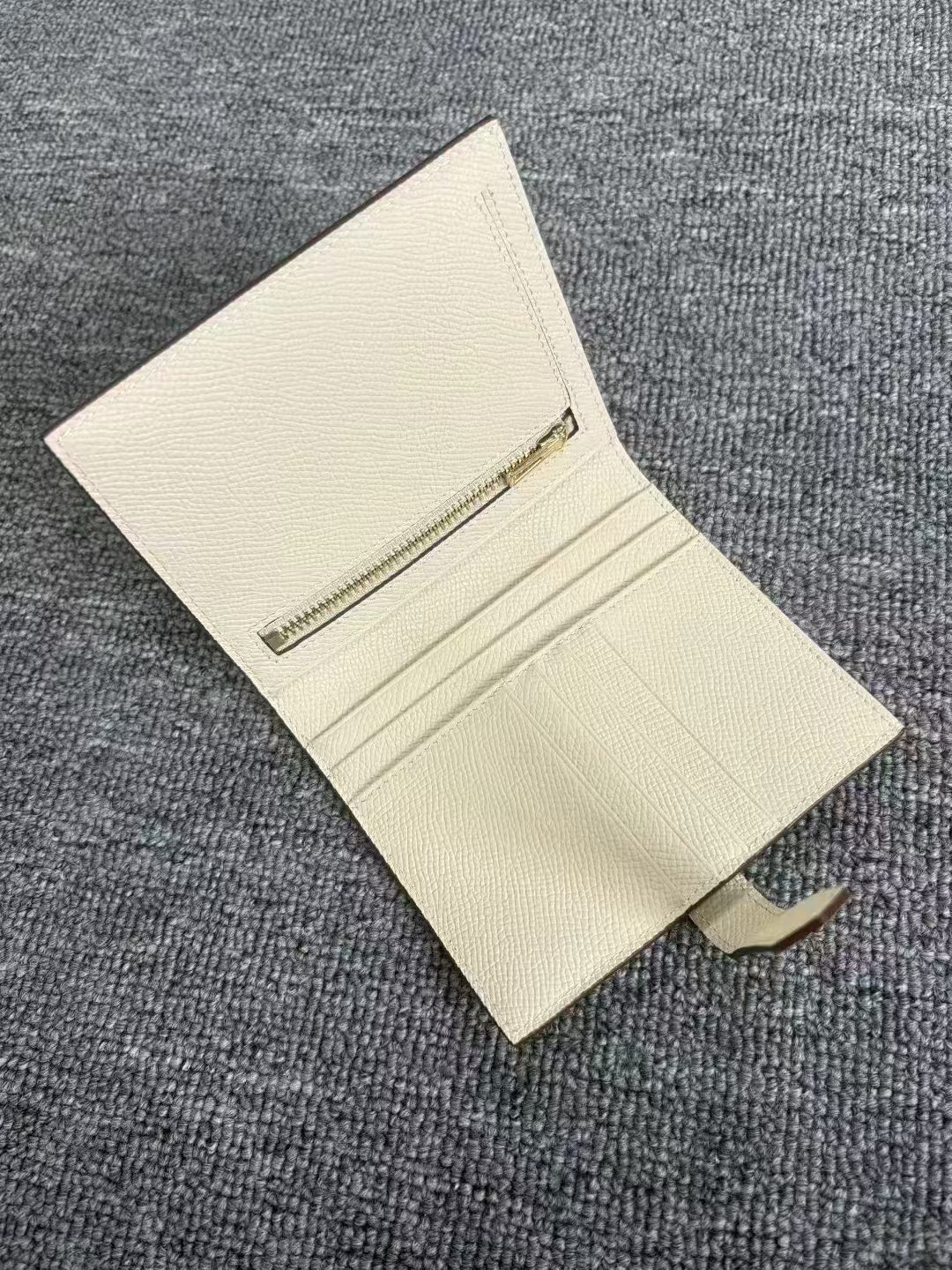 H collection- Short wallet