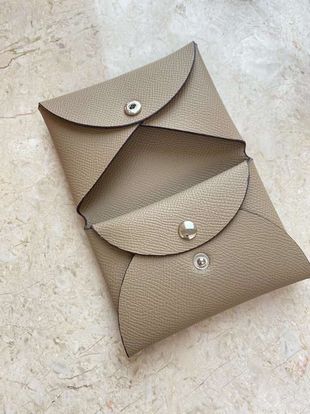 H collection- card holder