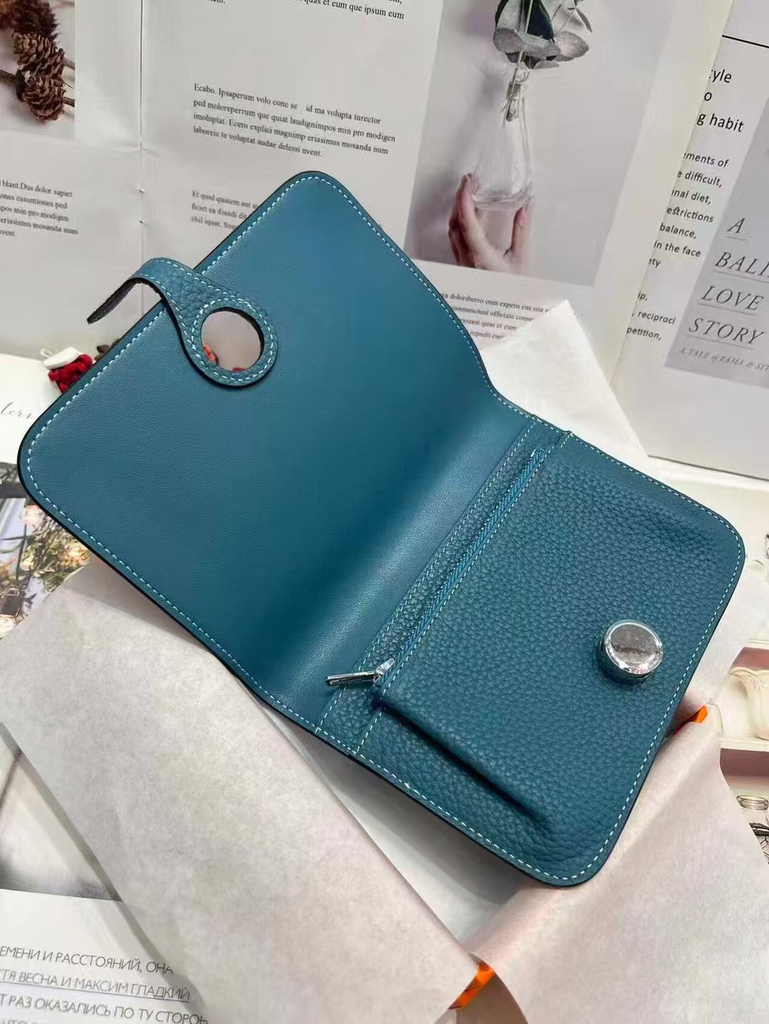 H collection- Dog style wallet