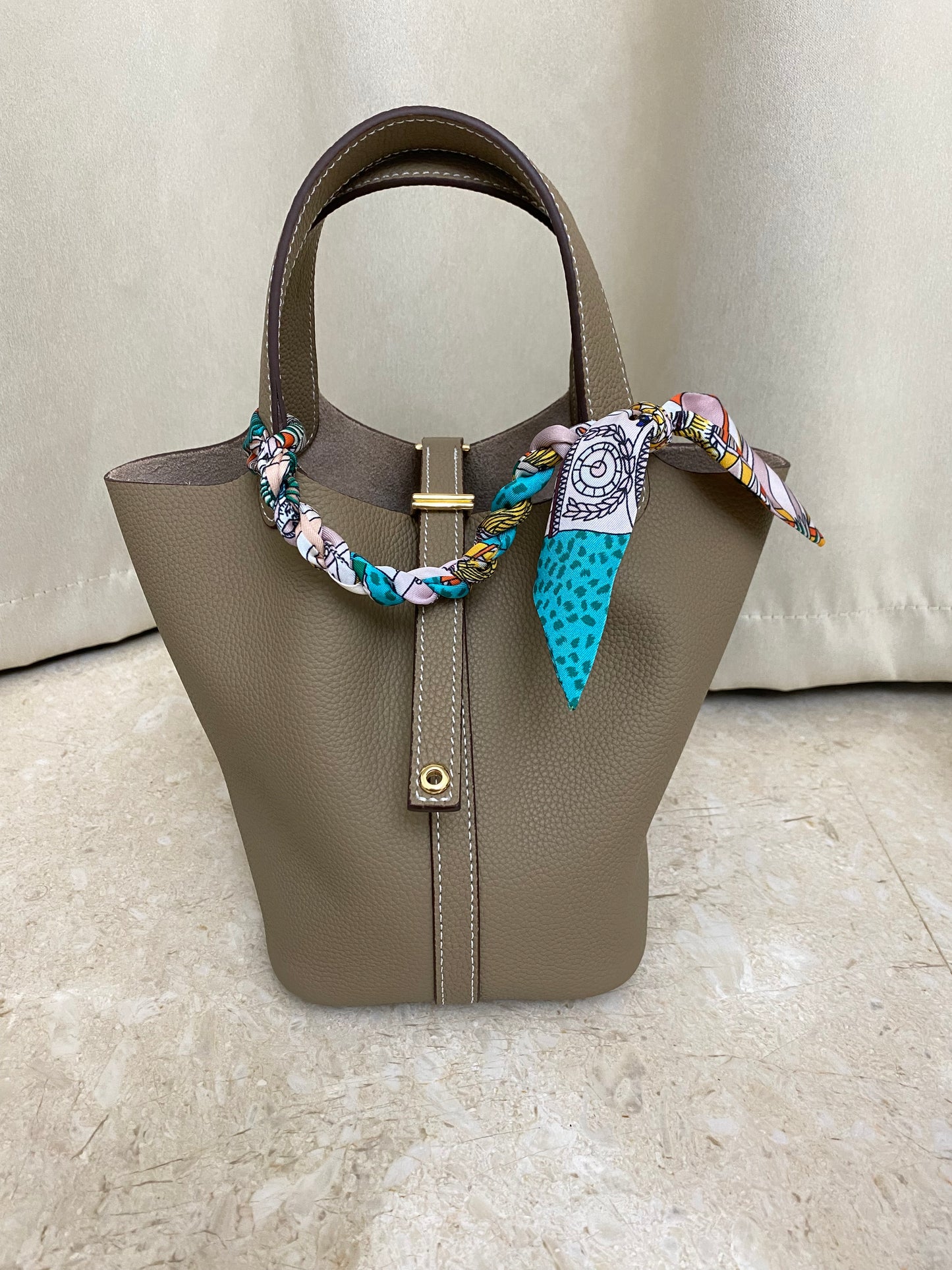 H collection- Korea leather bucket (pic style)