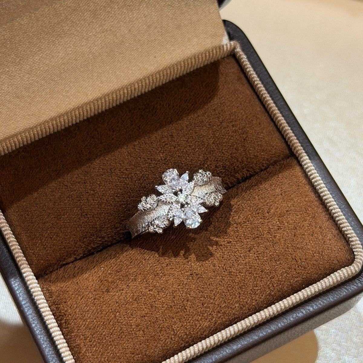 925 Ring戒子 拉絲馬眼水滴花朵戒指