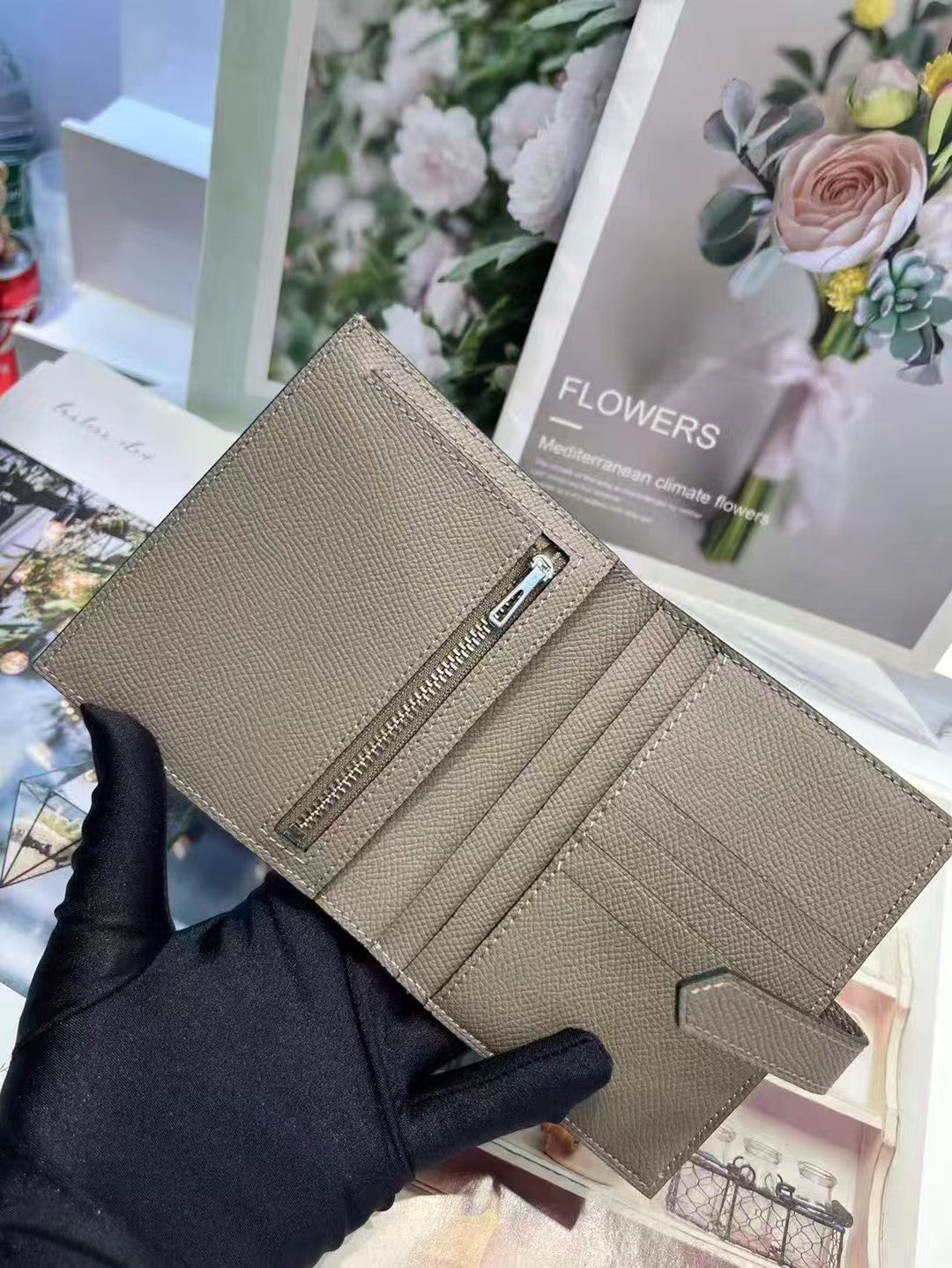 H collection- Short wallet