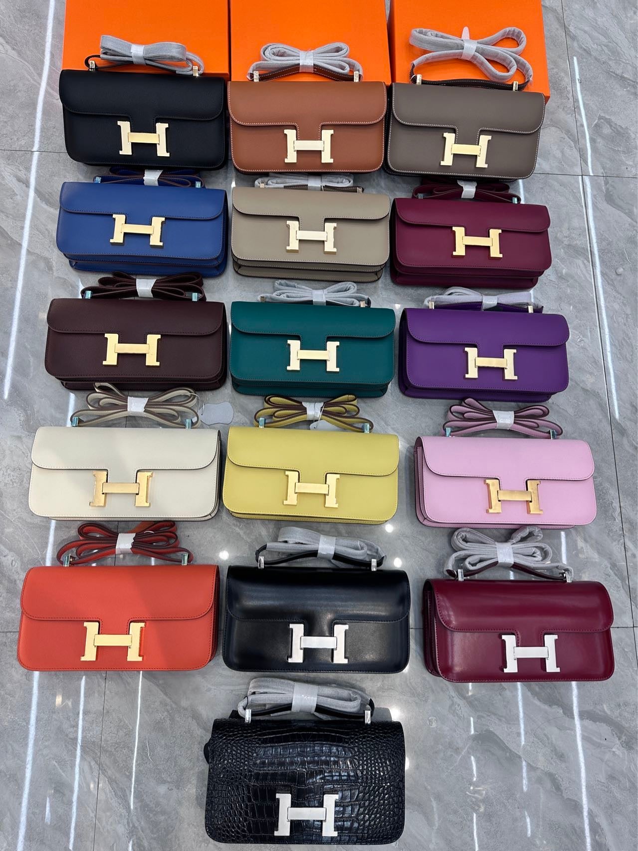 H collection- Con elan style