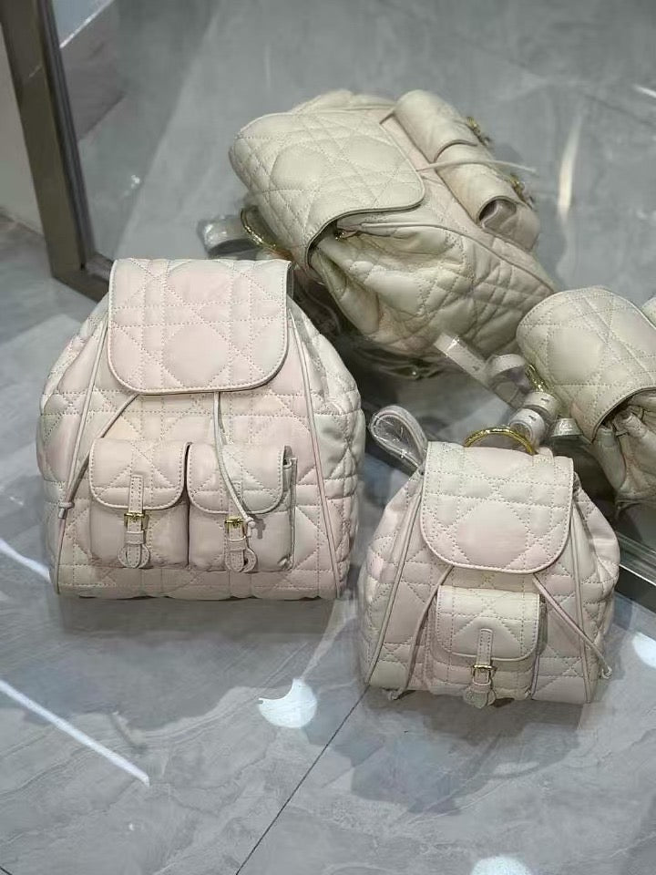 D collection- Lamb 🐑 skin backpack