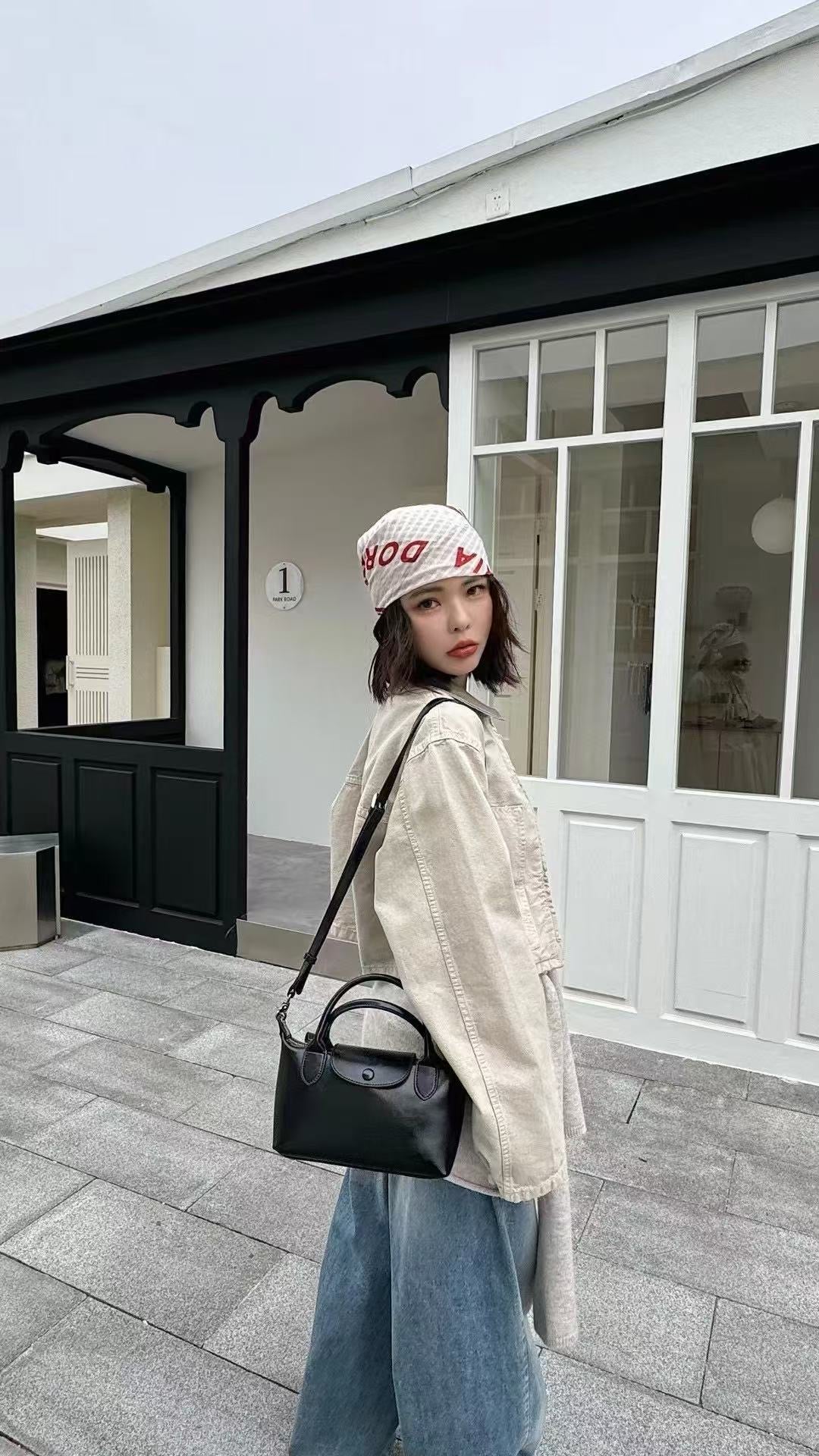 Korea product- Leather Dumping bag