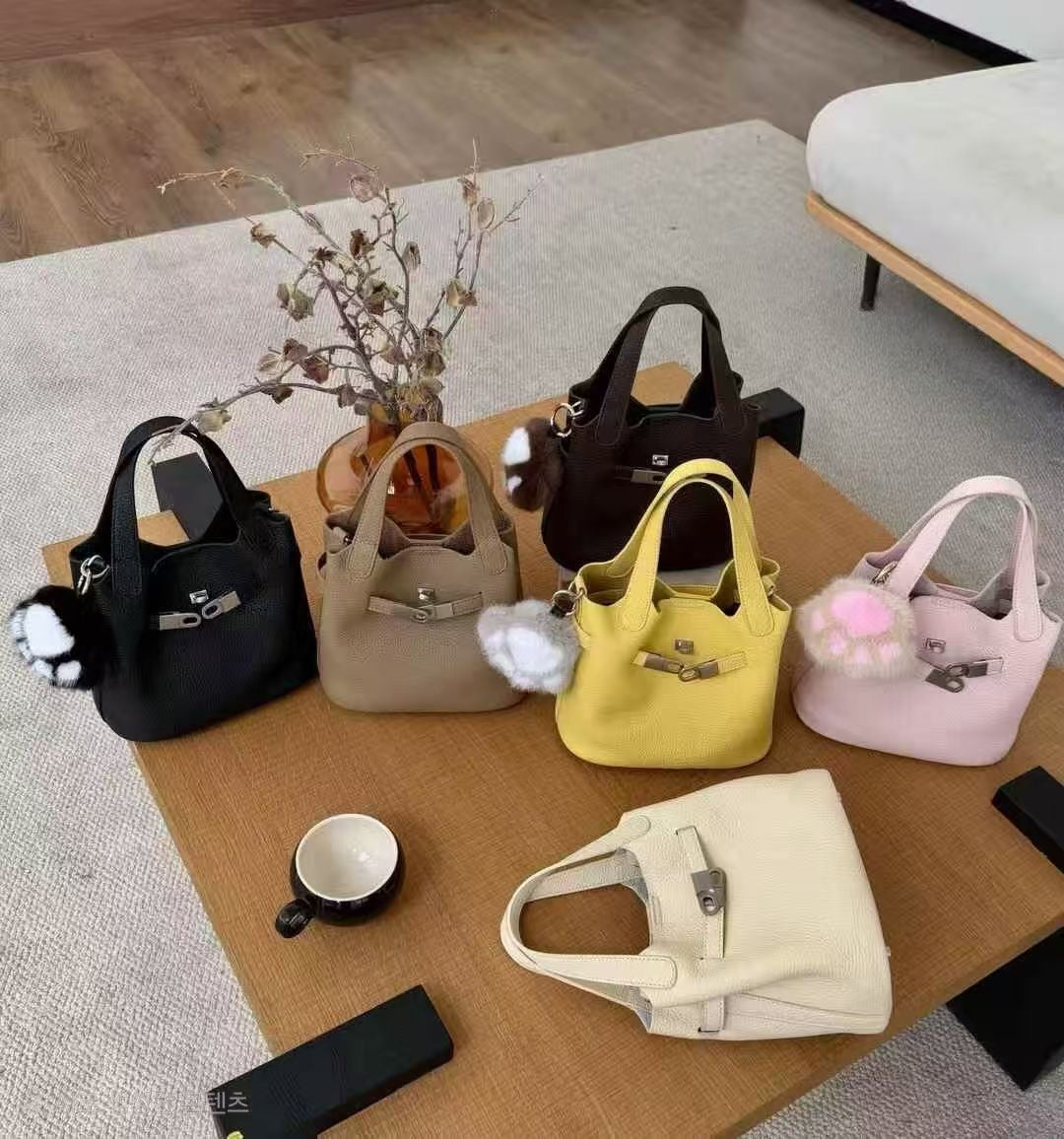 Designer bag- Leather bucket