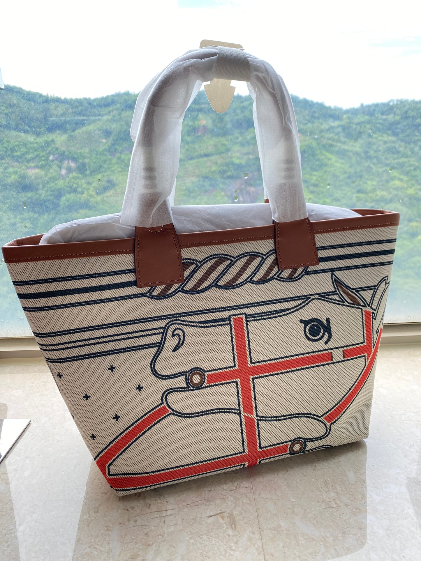 H Collection- Canvas Tote (預訂款）