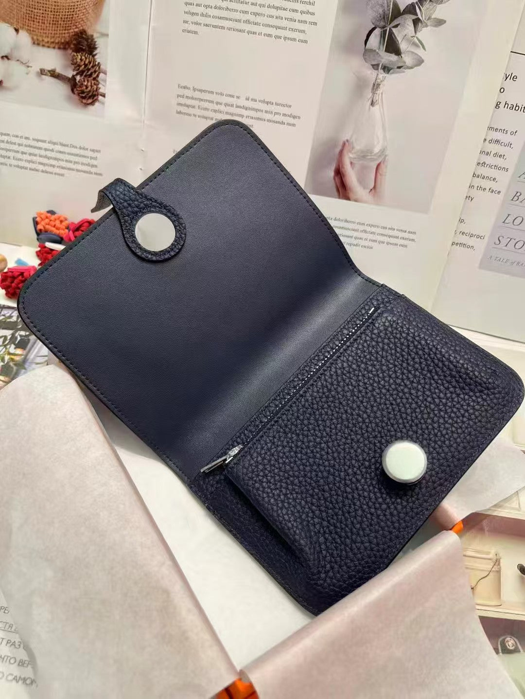 H collection- Dog style wallet