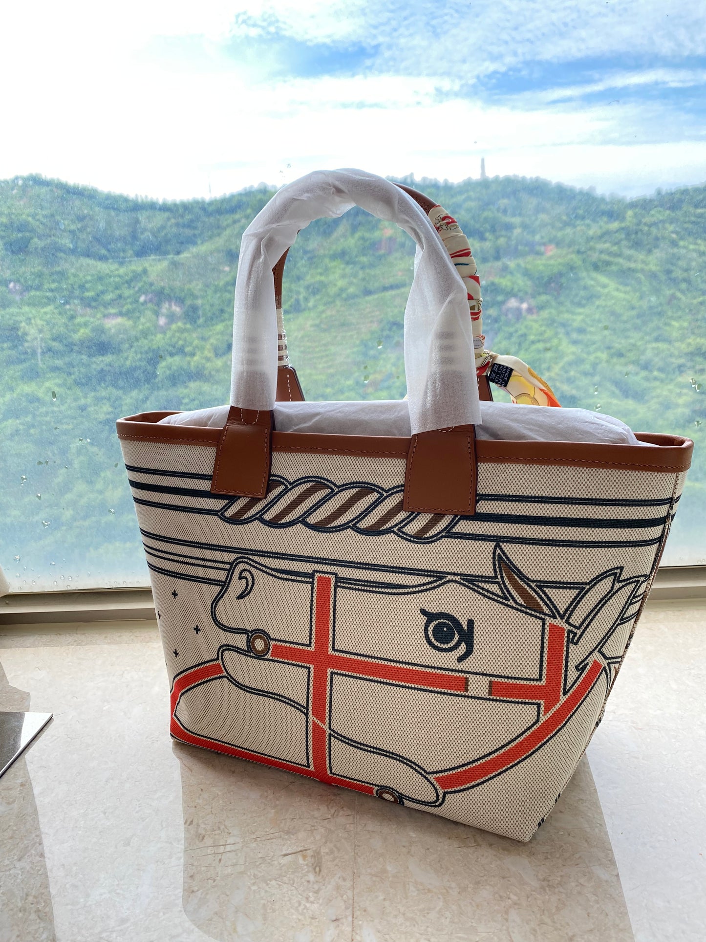 H Collection- Canvas Tote (預訂款）