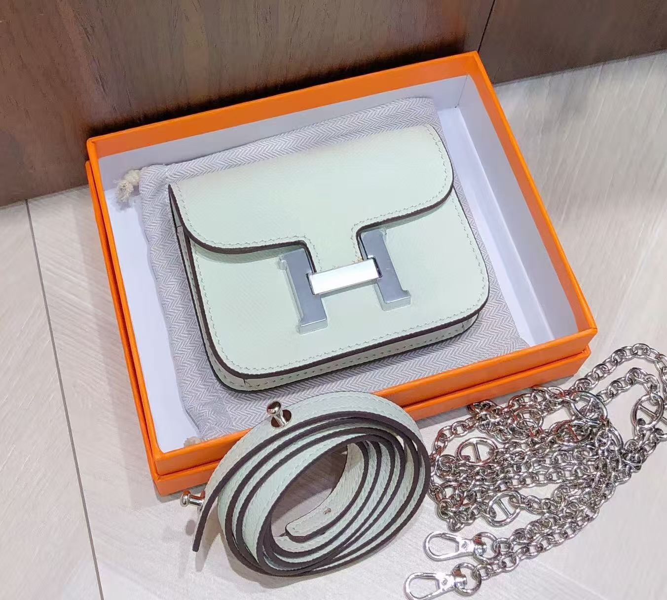 H collection - Mini H lock WOC, leather