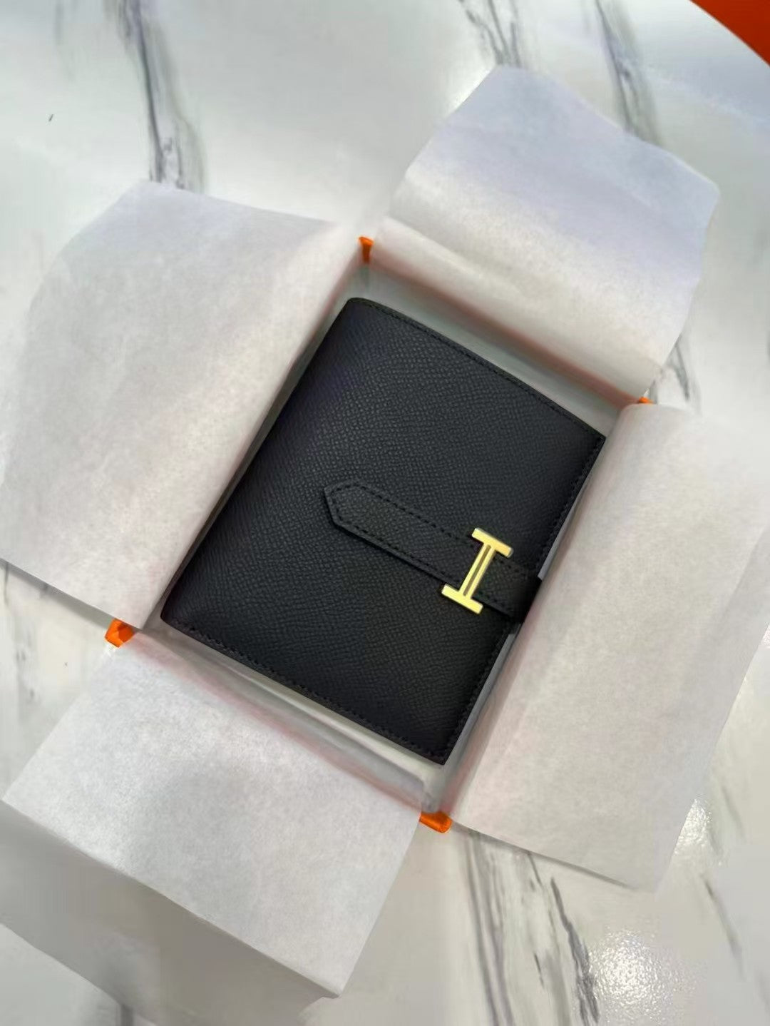 H collection- Short wallet