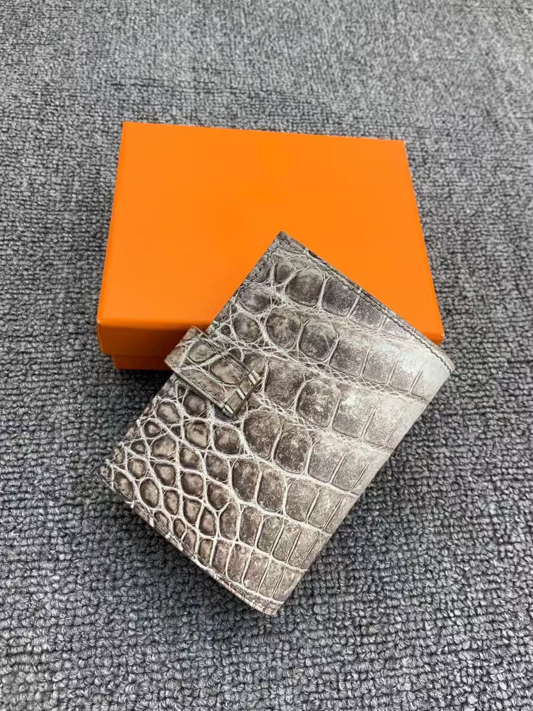 H collection- Handmade card holder