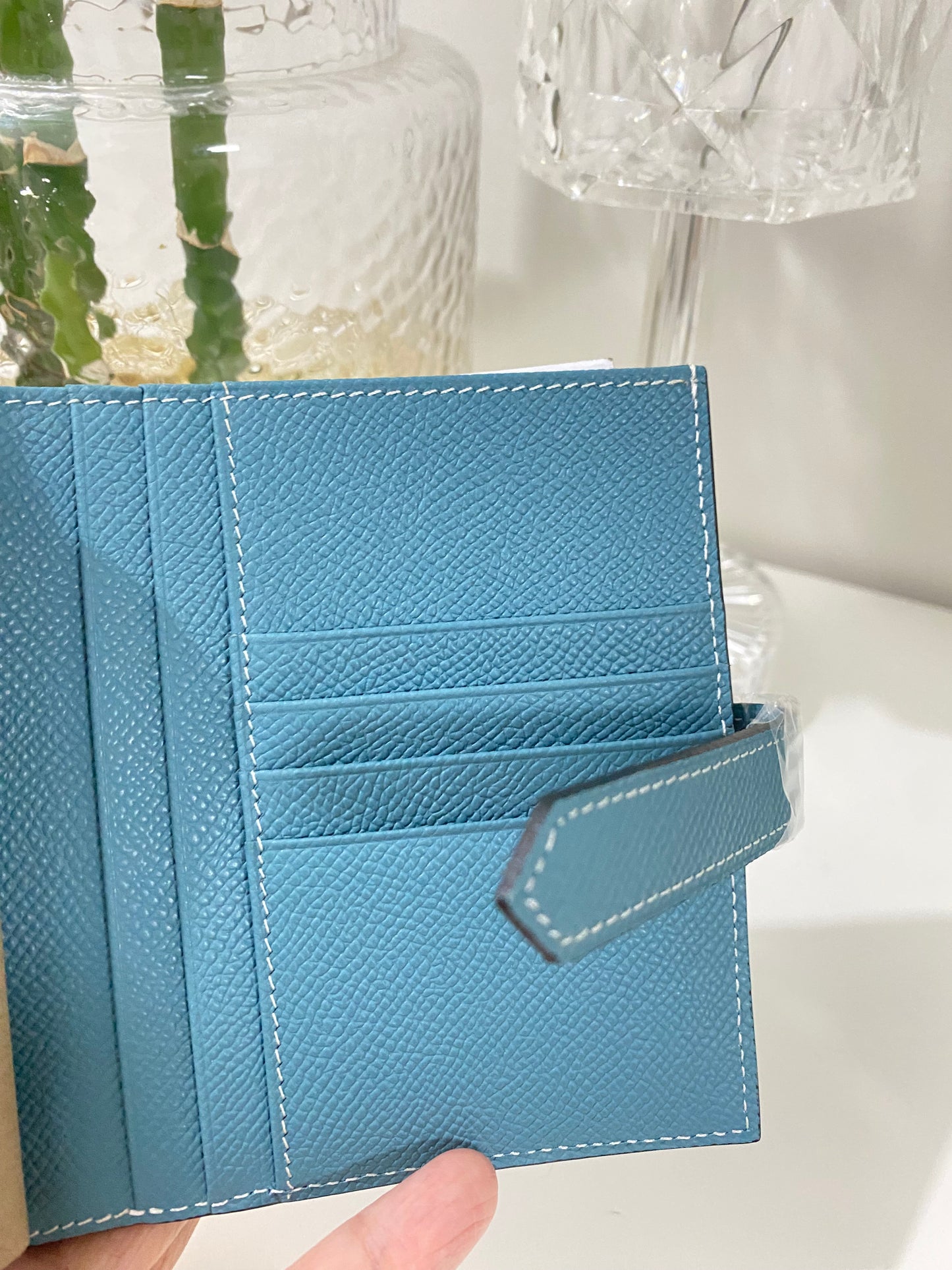 H collection- Short wallet
