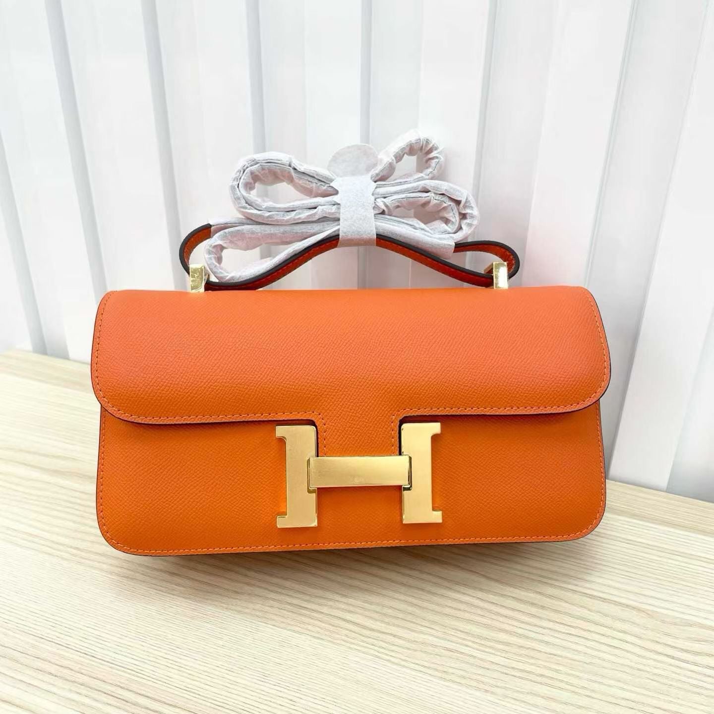 H collection- Con elan style