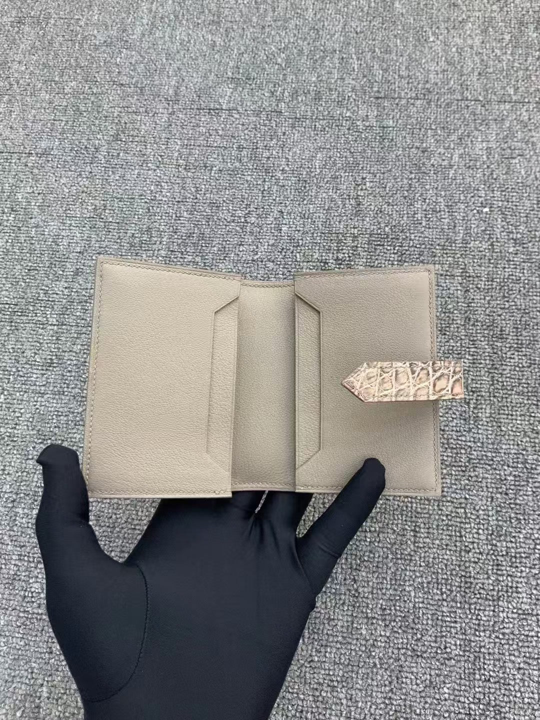 H collection- Handmade card holder