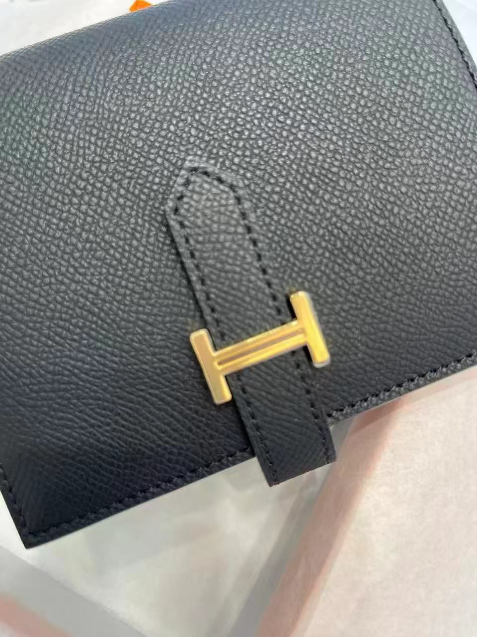H collection- Short wallet