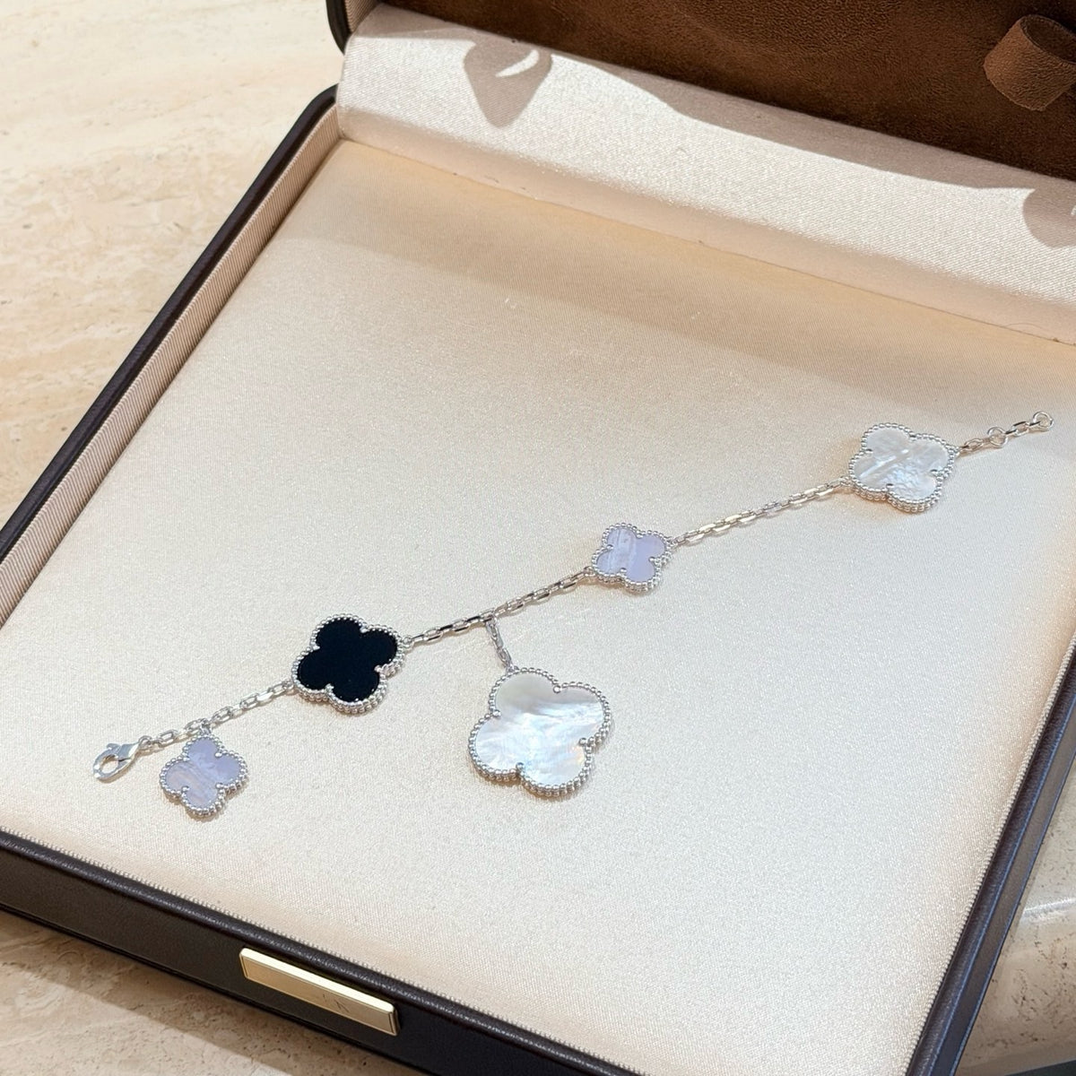 925 Sliver 🌸亂花四葉草手鍊