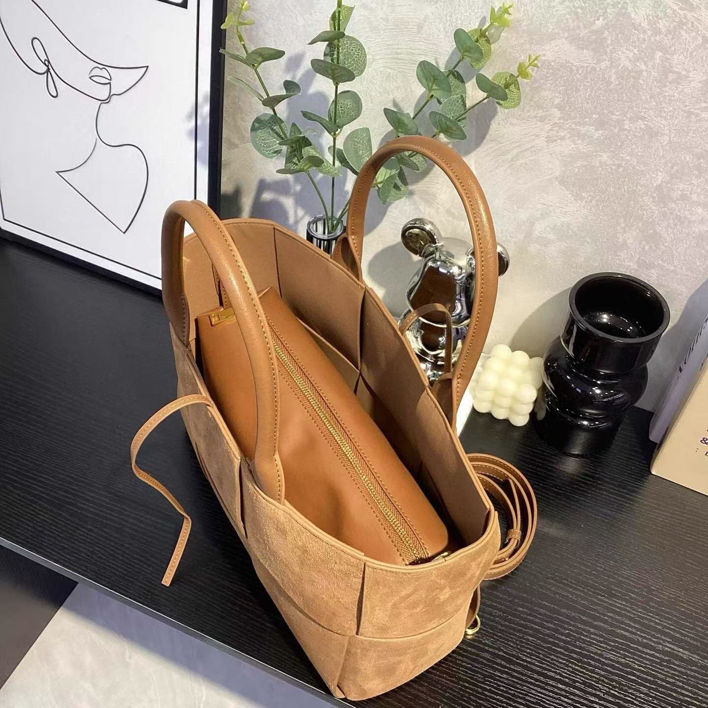 BV collection- Six square Tote