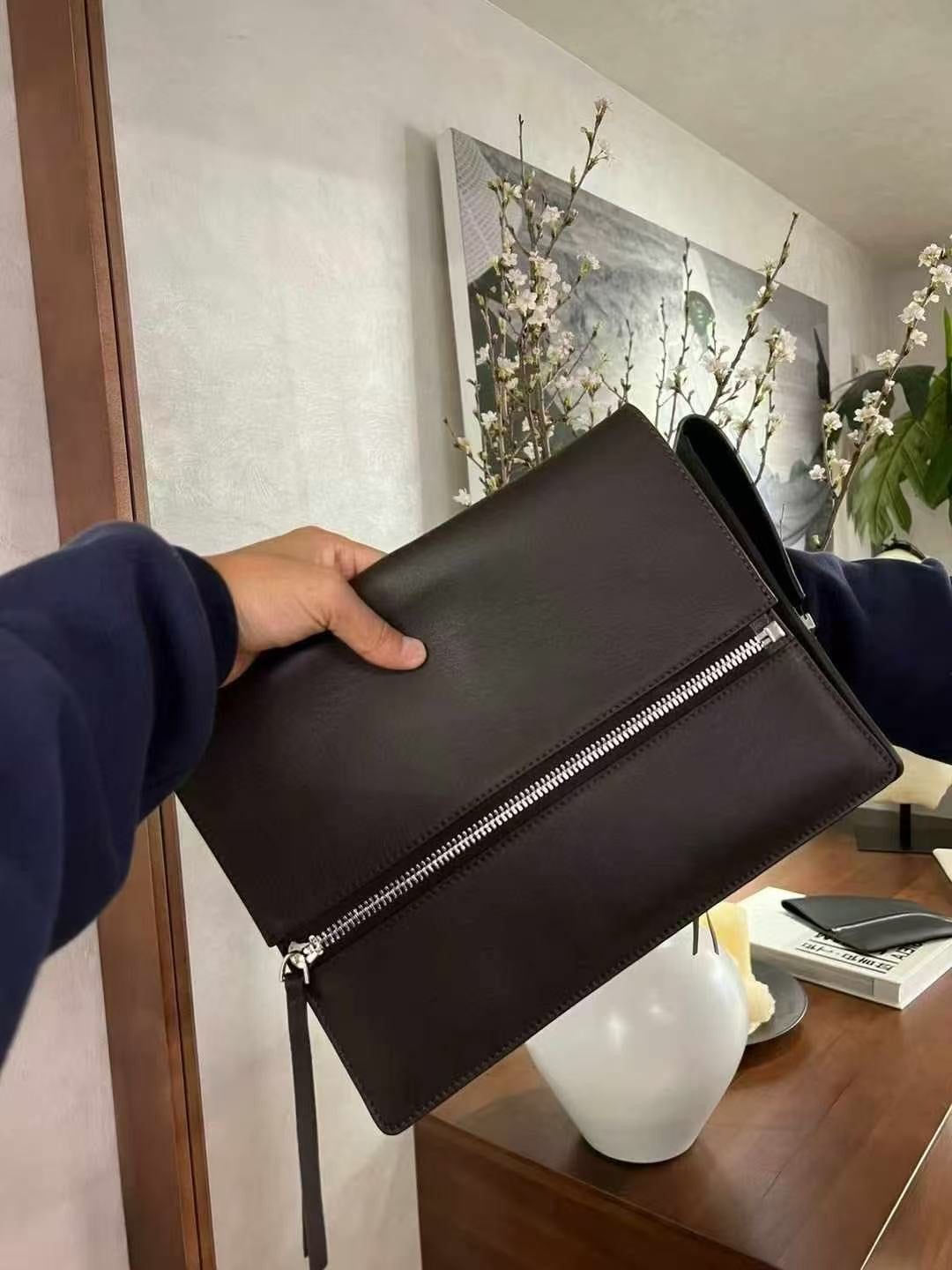 Leather table / notebook case